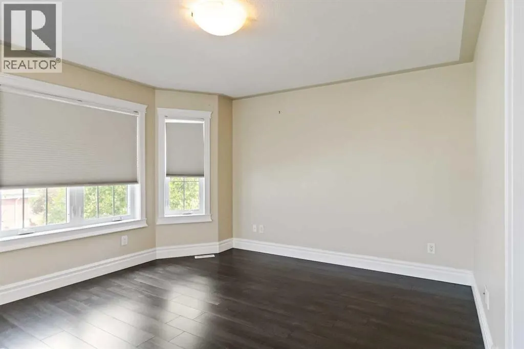 176 Coniker Crescent