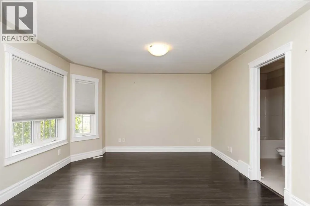 176 Coniker Crescent