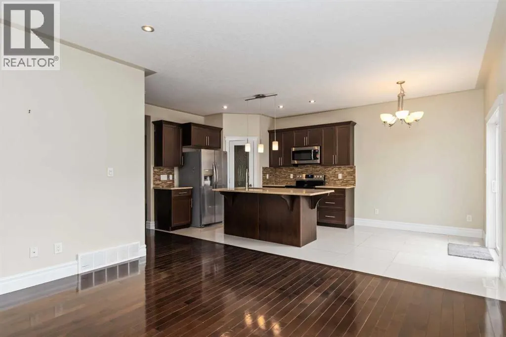 176 Coniker Crescent