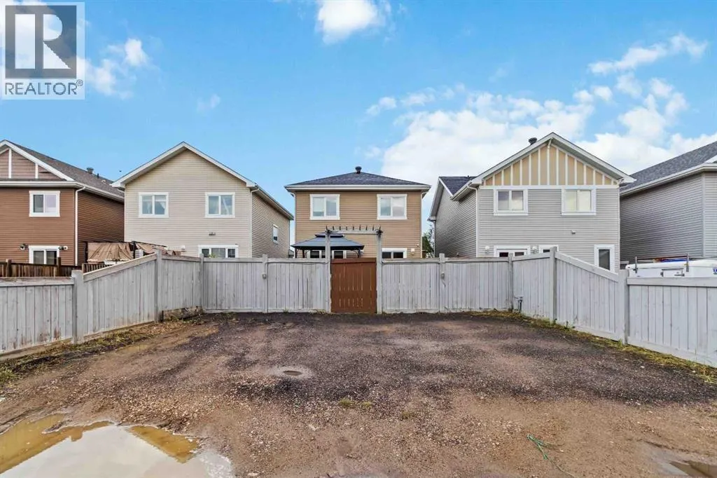 176 Coniker Crescent
