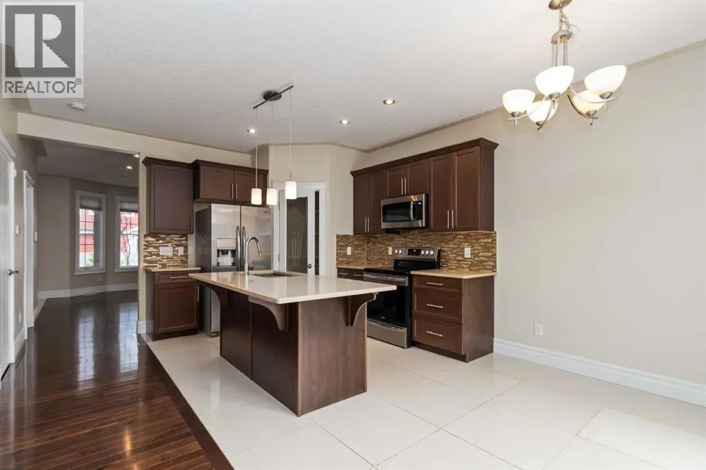176 Coniker Crescent