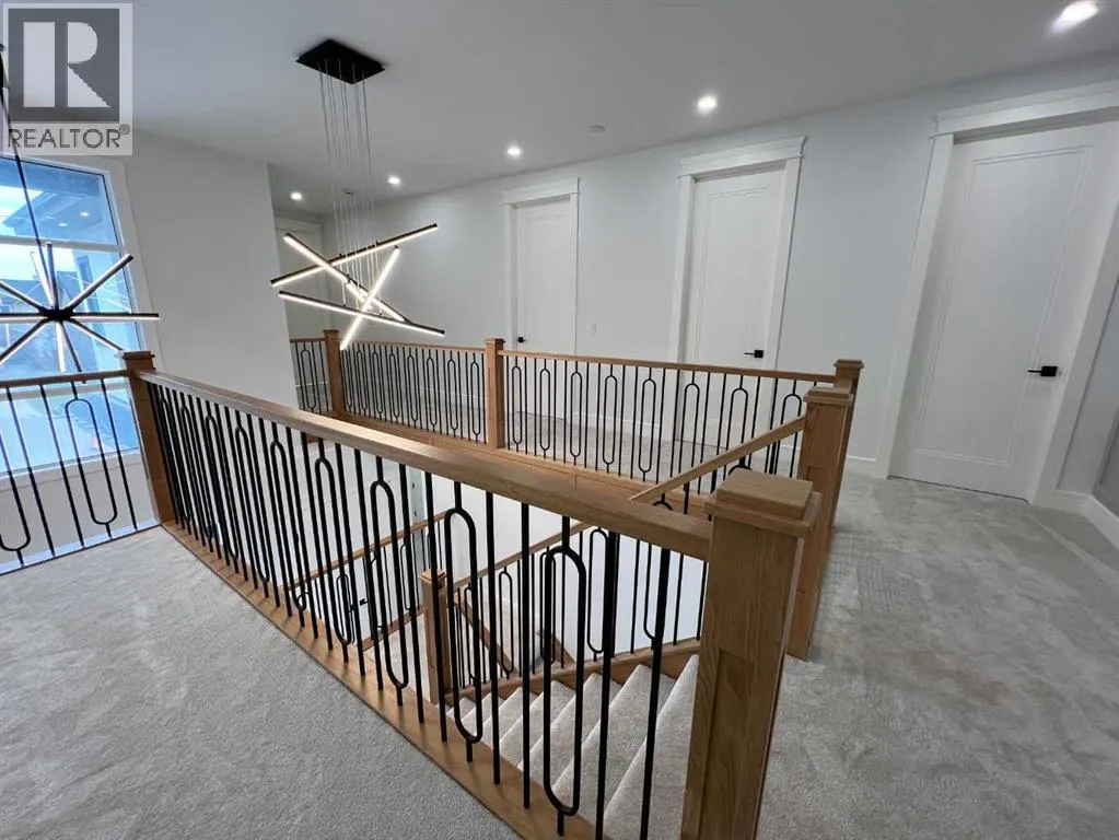 236 East Lakeview Place