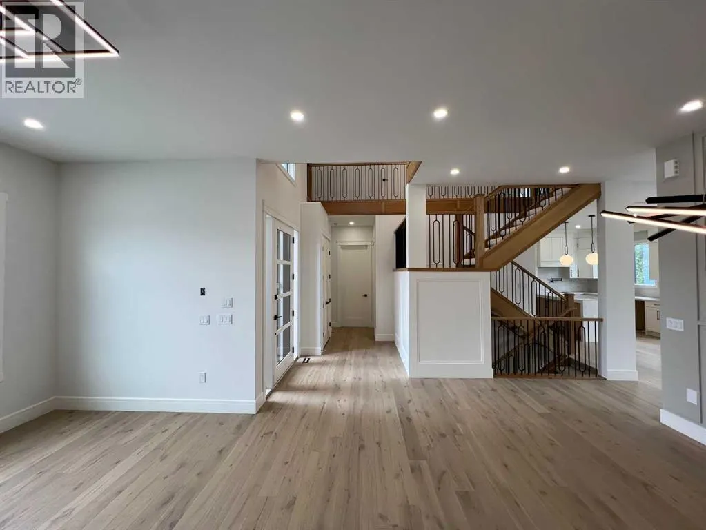 236 East Lakeview Place