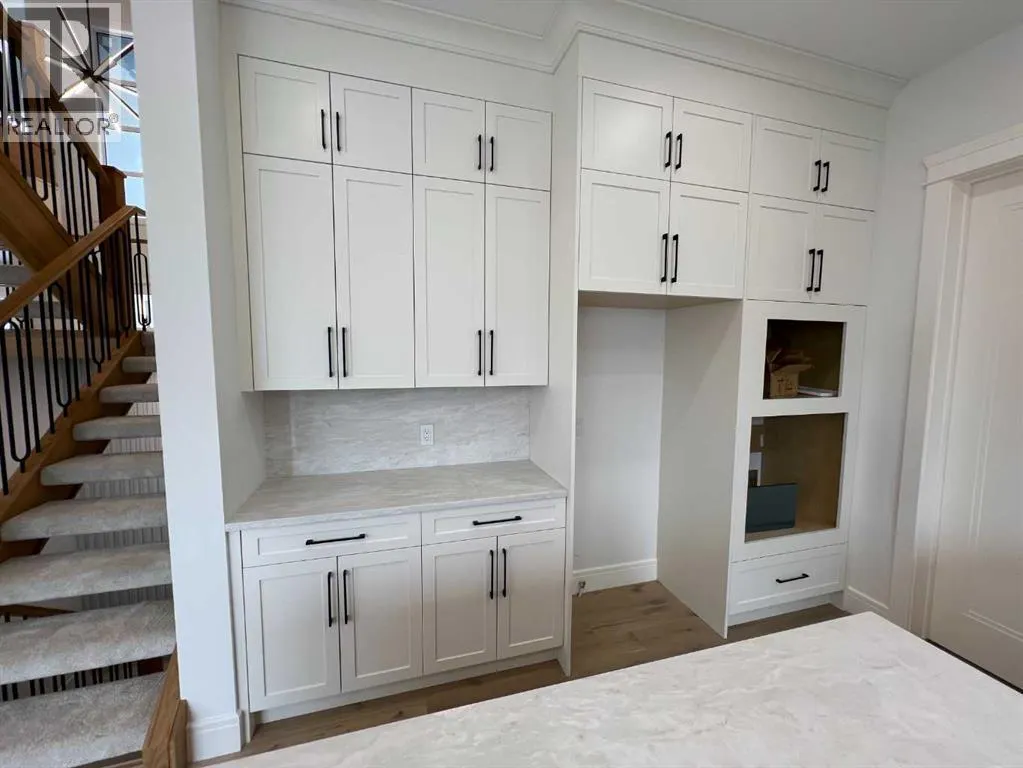 236 East Lakeview Place
