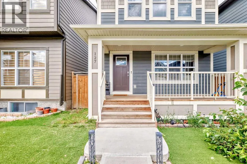 127 Masters Street SE