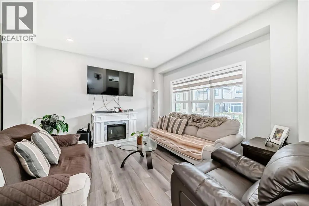 127 Masters Street SE