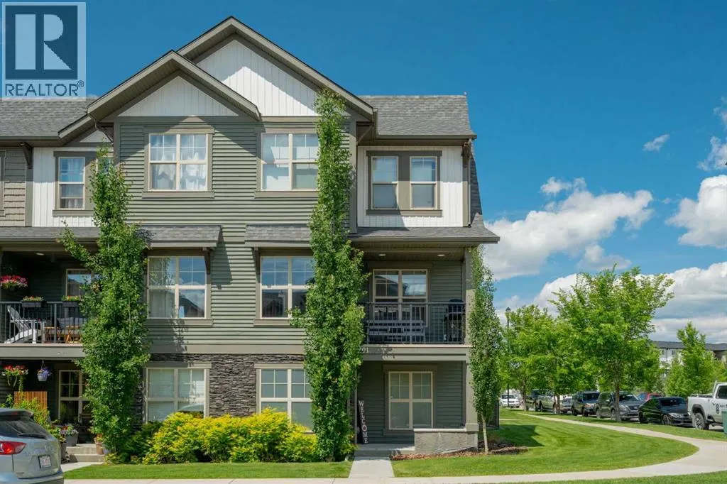 301, 32 Horseshoe Crescent