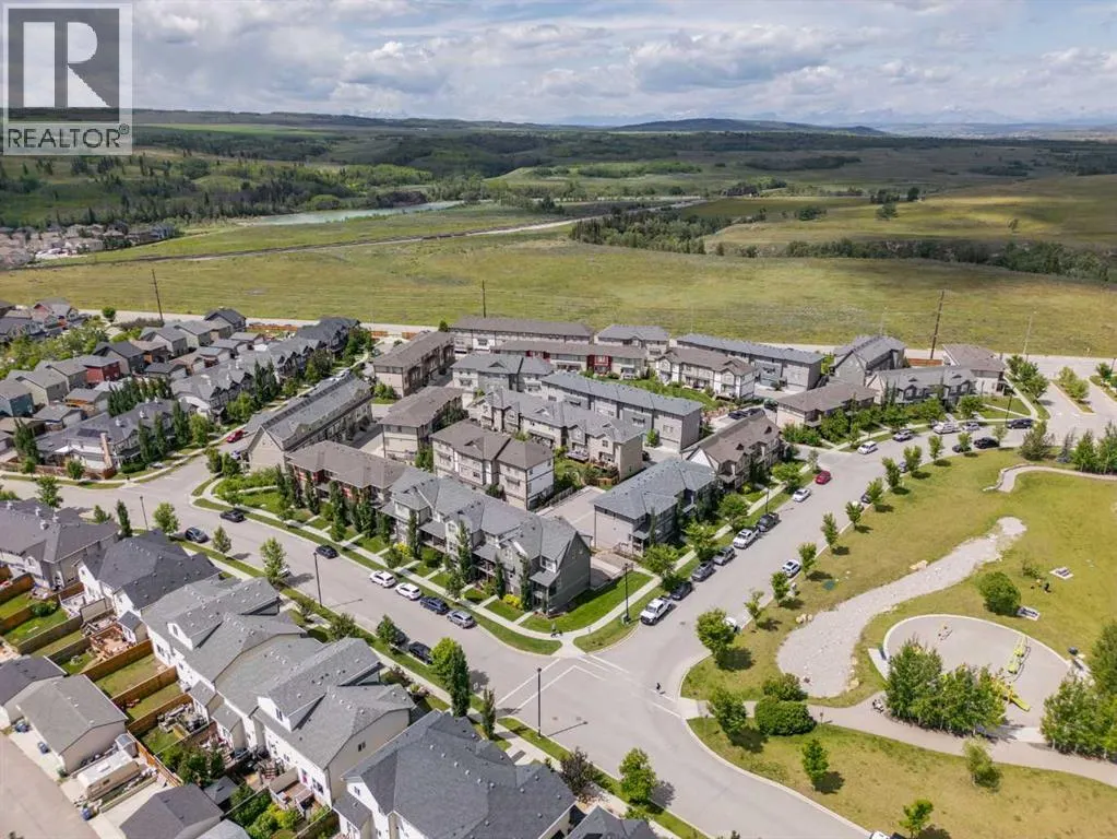 301, 32 Horseshoe Crescent