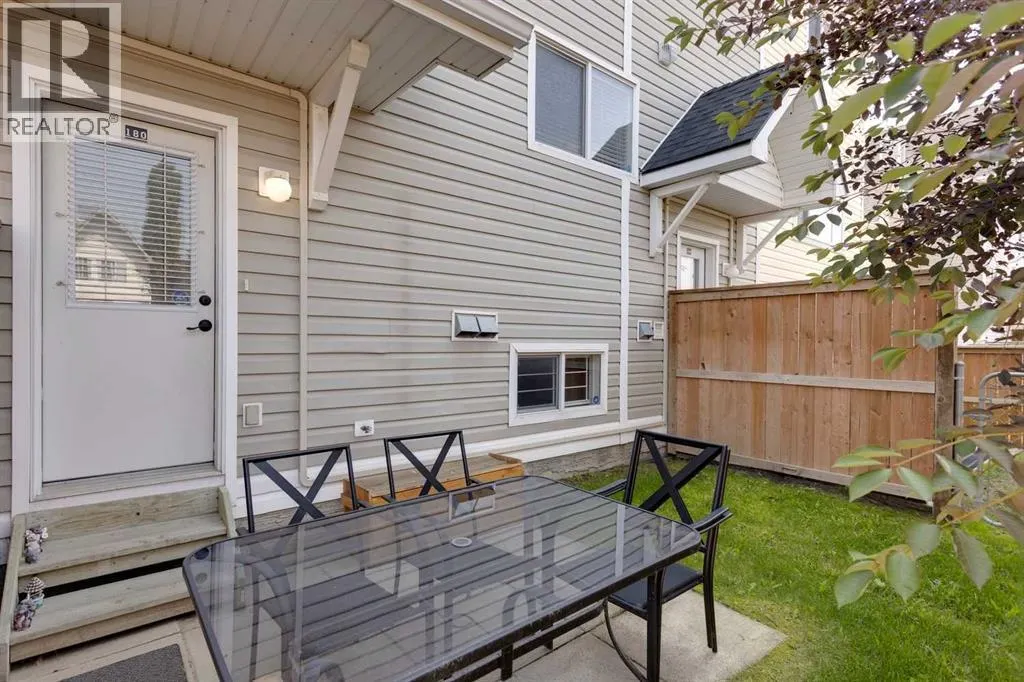180 Prestwick Acres Lane SE