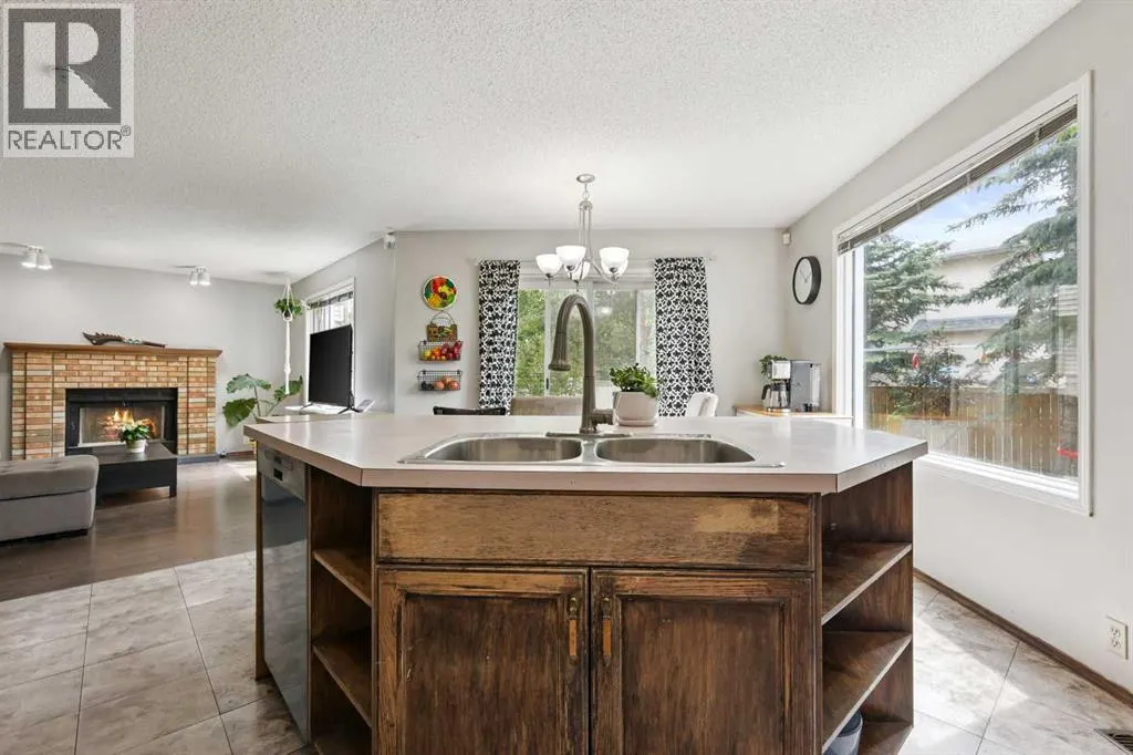 69 Mckenzie Place SE