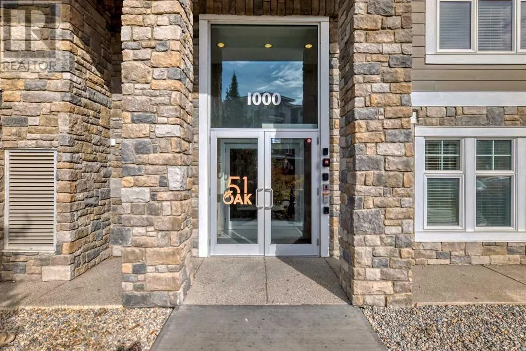 1113, 11 Mahogany Row SE