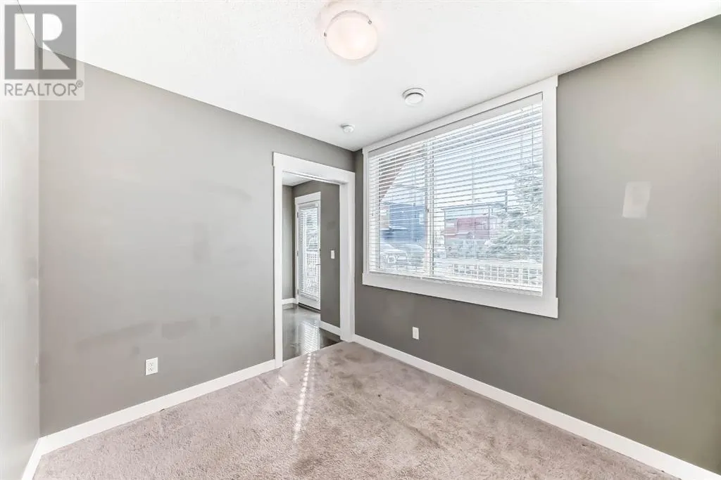 52, 111 Rainbow Falls Gate
