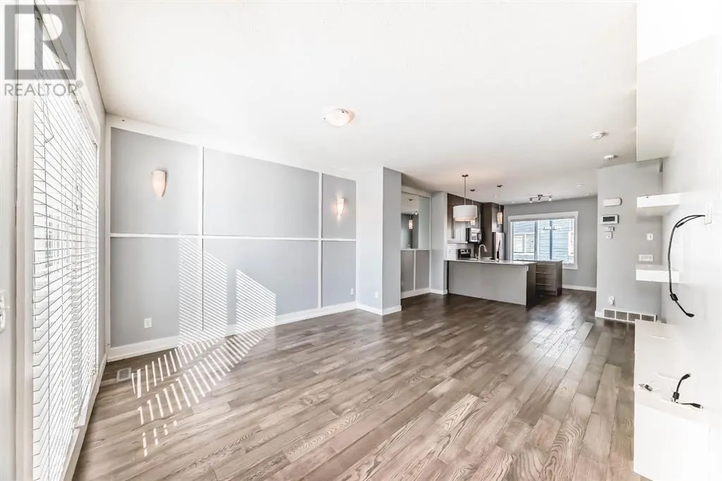 52, 111 Rainbow Falls Gate