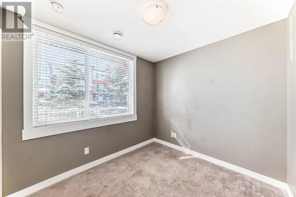 52, 111 Rainbow Falls Gate