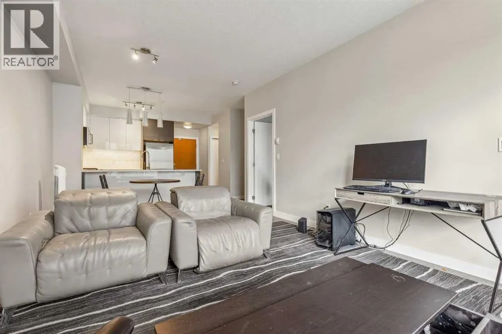 1210, 95 Burma Star Road SW