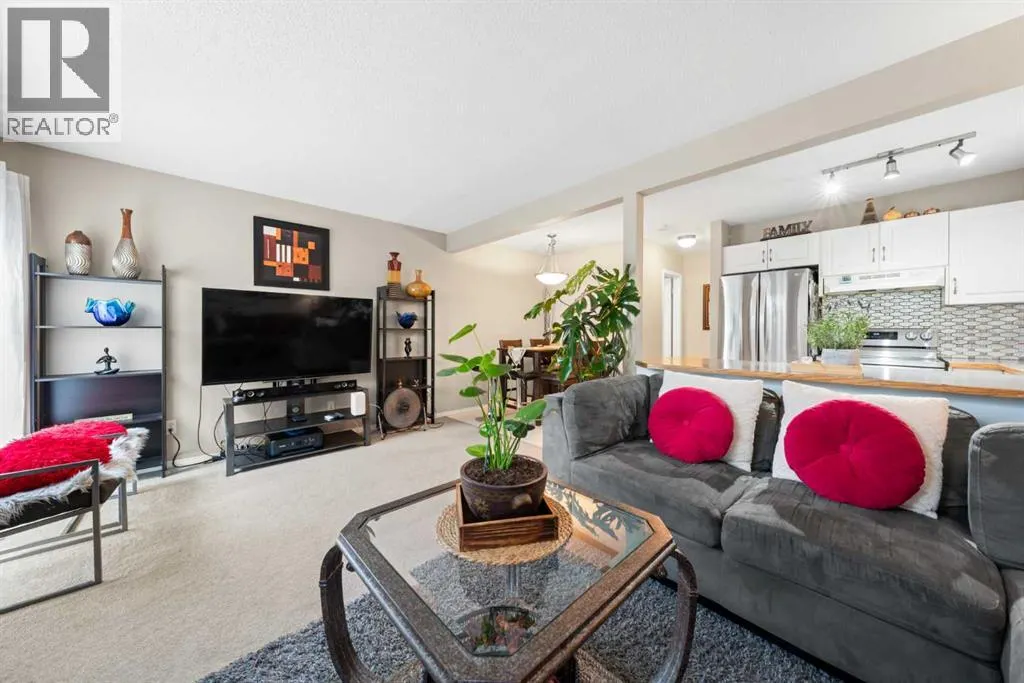 82 Everstone Place SW