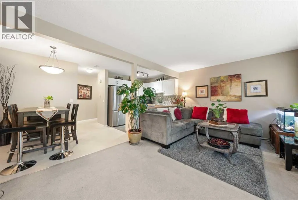 82 Everstone Place SW