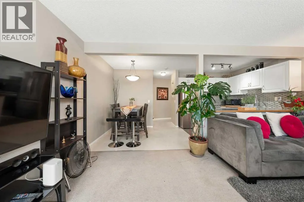 82 Everstone Place SW