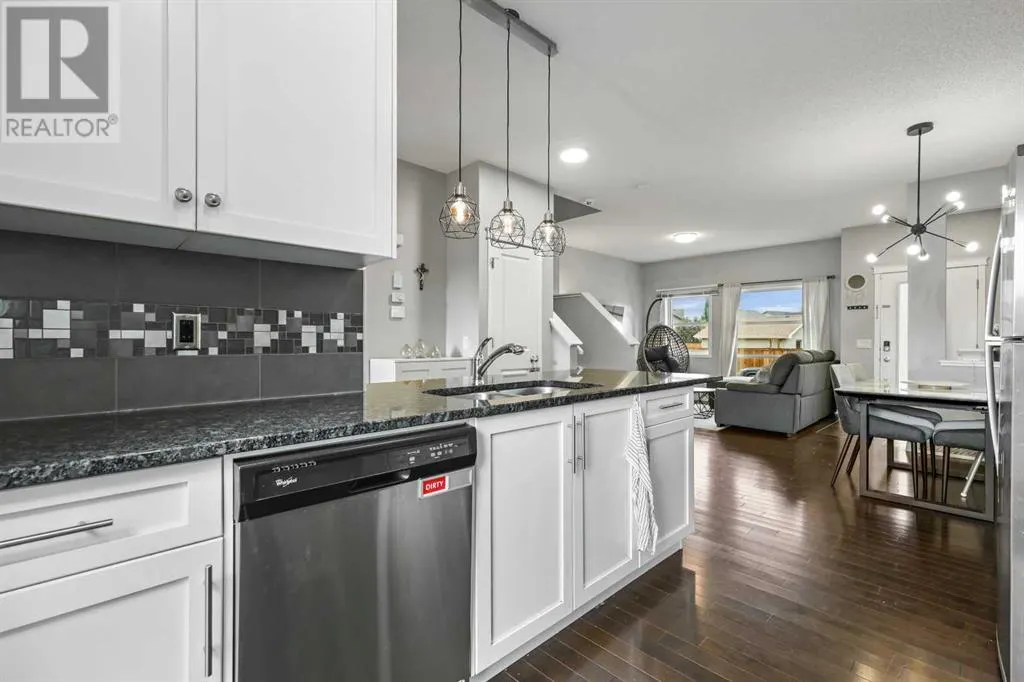 172 Copperpond Parade SE