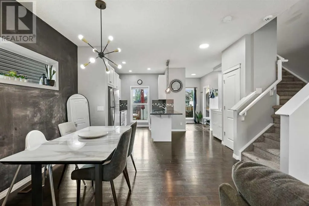 172 Copperpond Parade SE