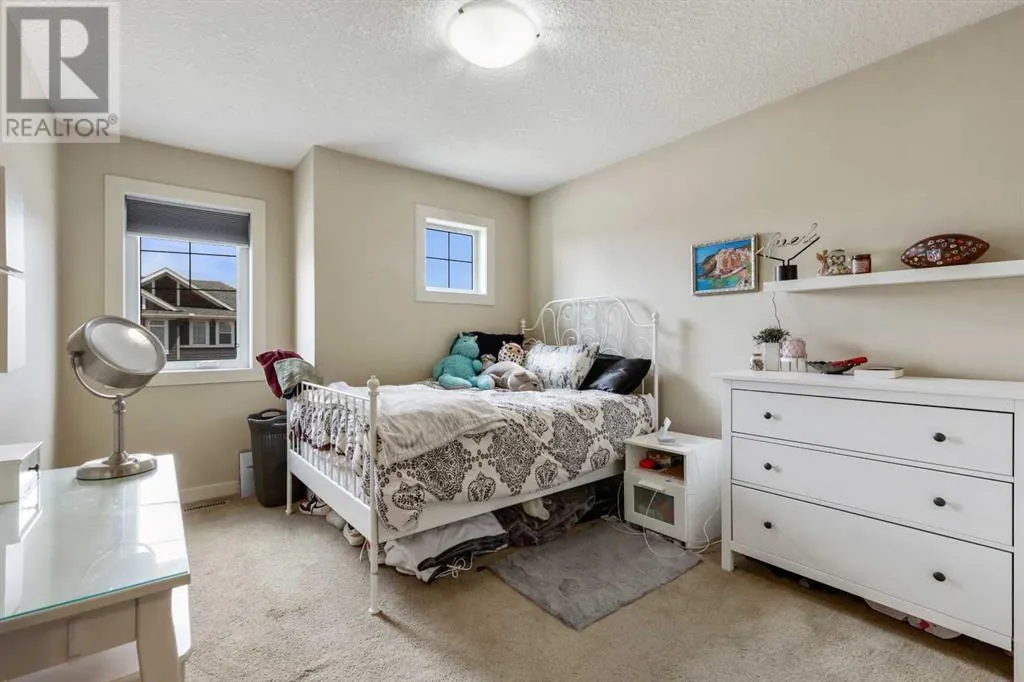 4 Auburn Sound Court SE