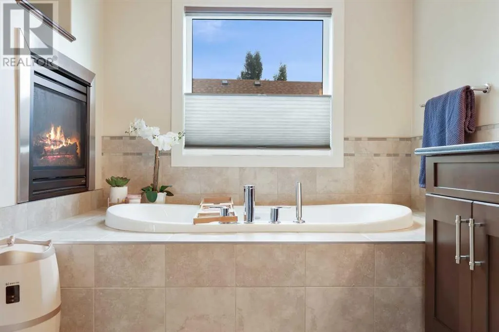 4 Auburn Sound Court SE