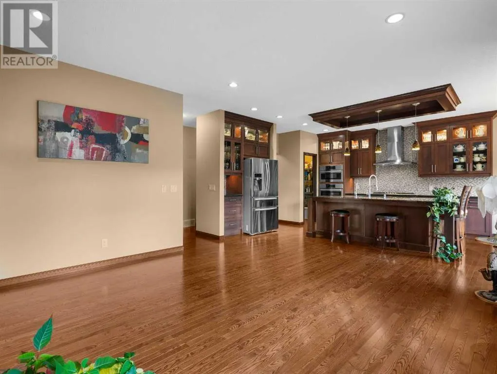 248 ASPENMERE Close