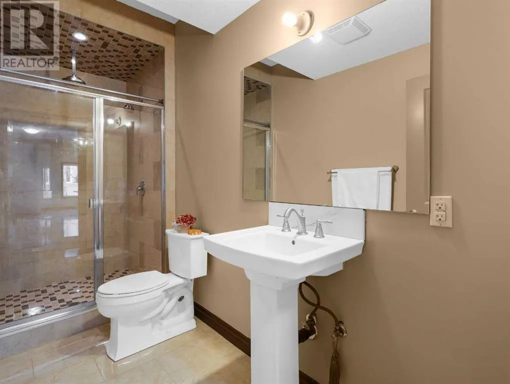248 ASPENMERE Close