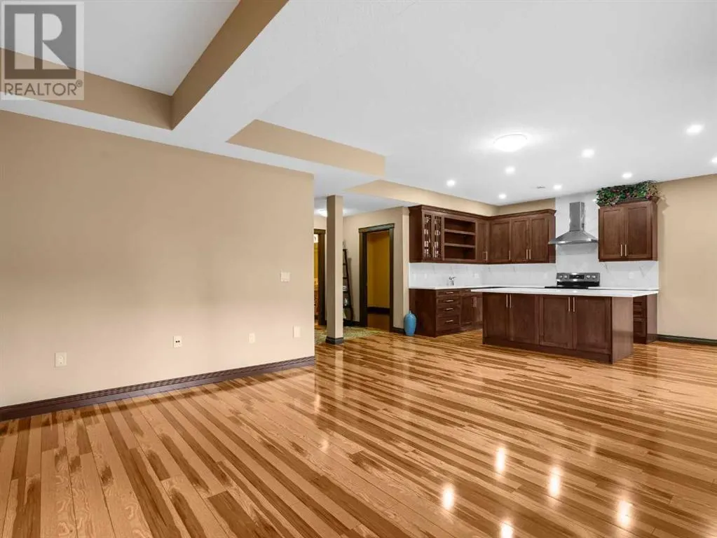 248 ASPENMERE Close