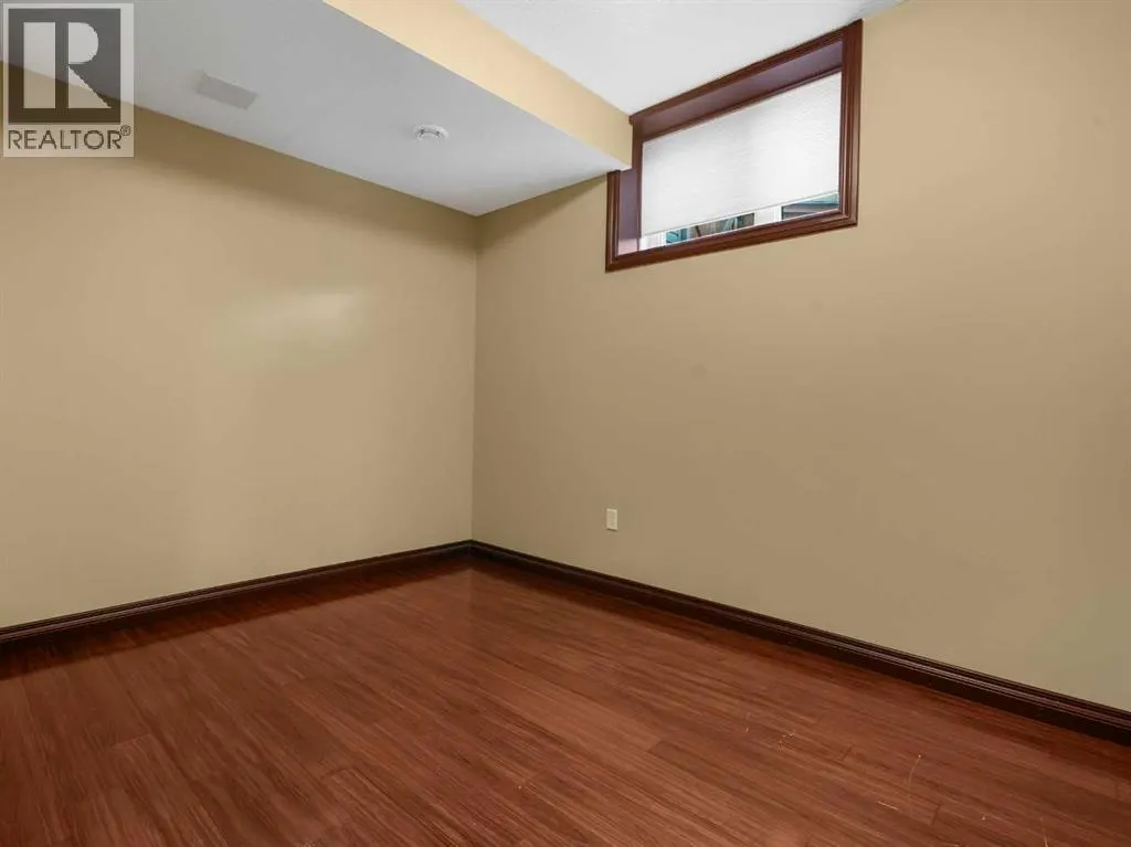 248 ASPENMERE Close