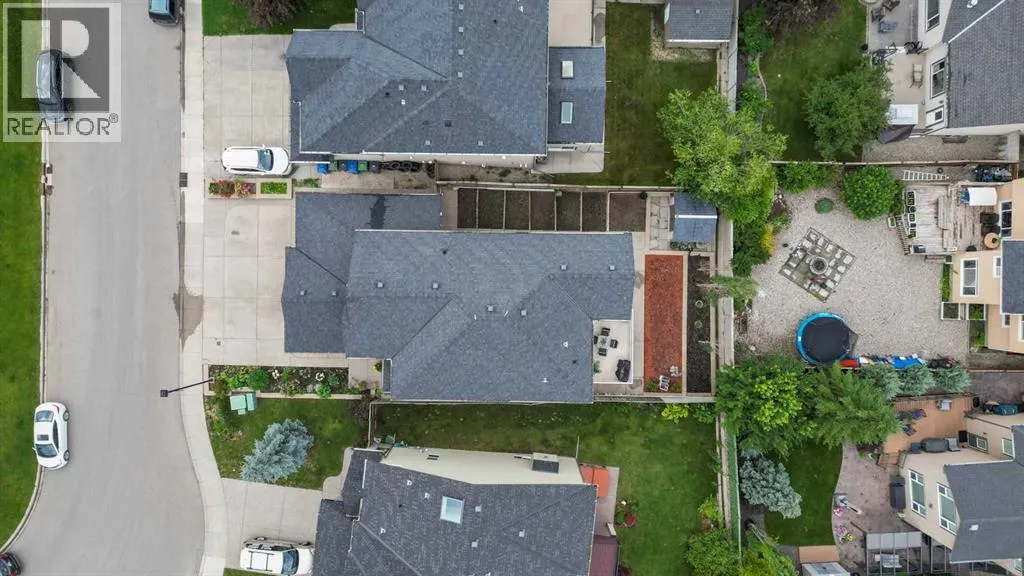 248 ASPENMERE Close
