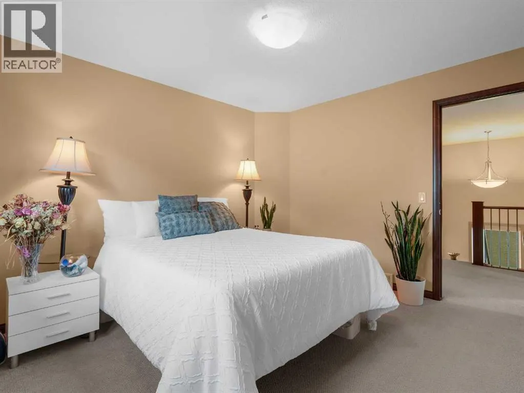 248 ASPENMERE Close