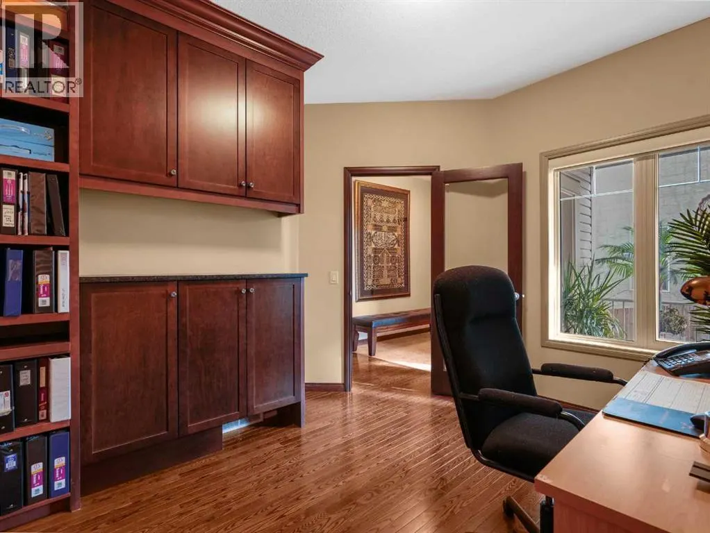248 ASPENMERE Close