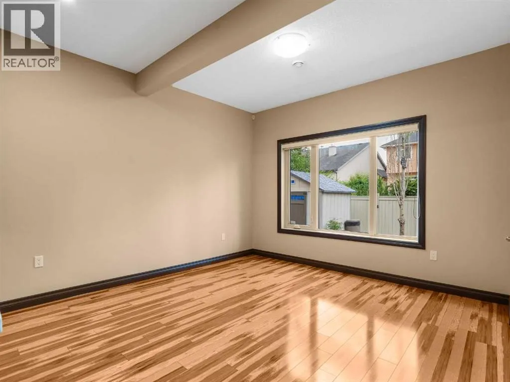 248 ASPENMERE Close