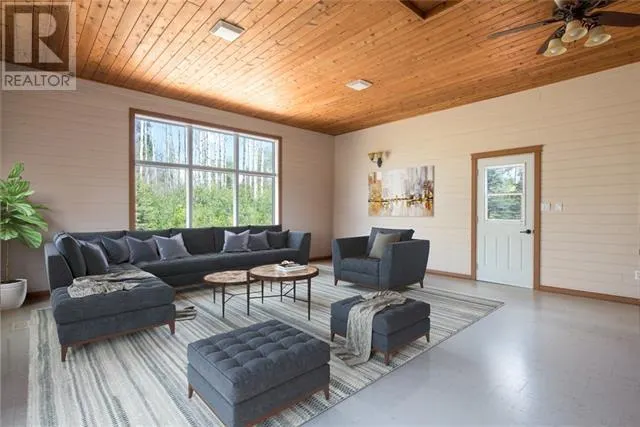 176 Saprae Crescent