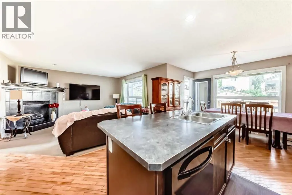 79 Everstone Drive SW