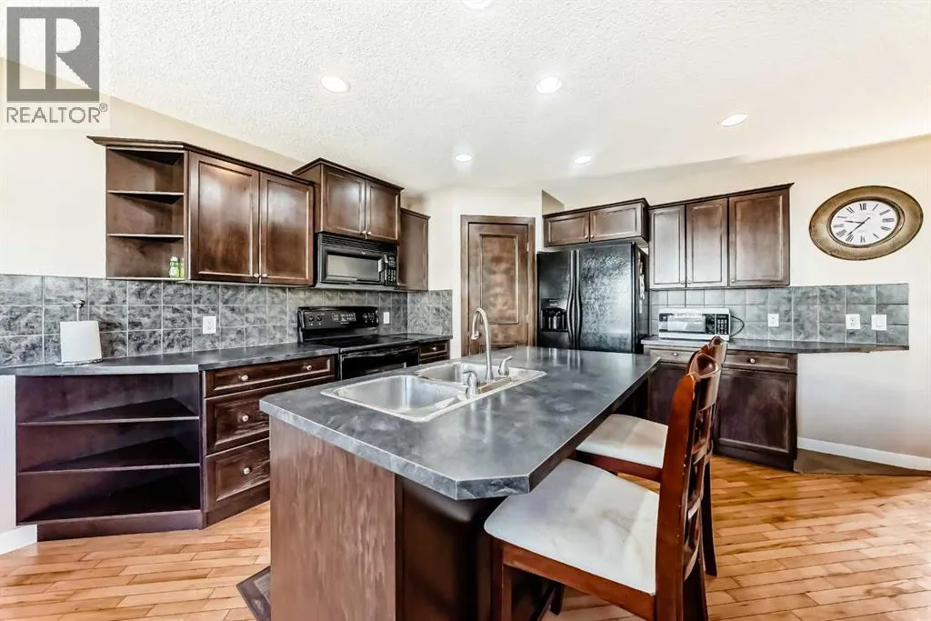 79 Everstone Drive SW