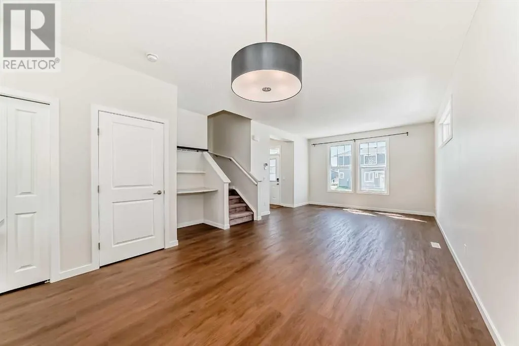 80 Magnolia Way SE