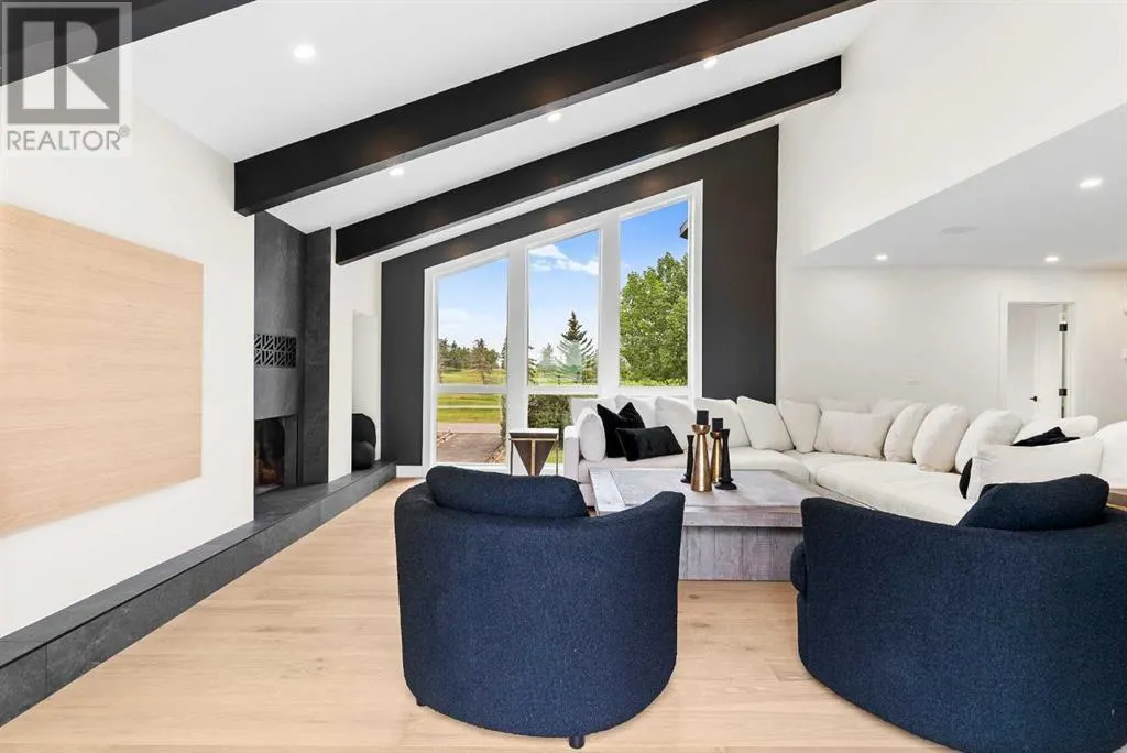 476 WEST CHESTERMERE Drive