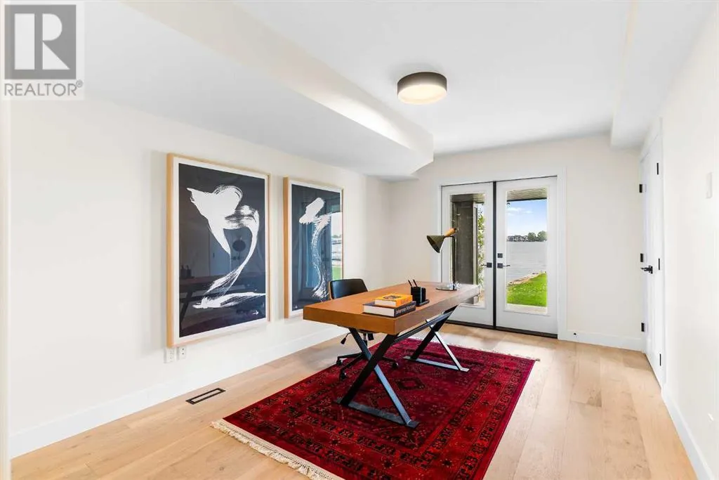 476 WEST CHESTERMERE Drive