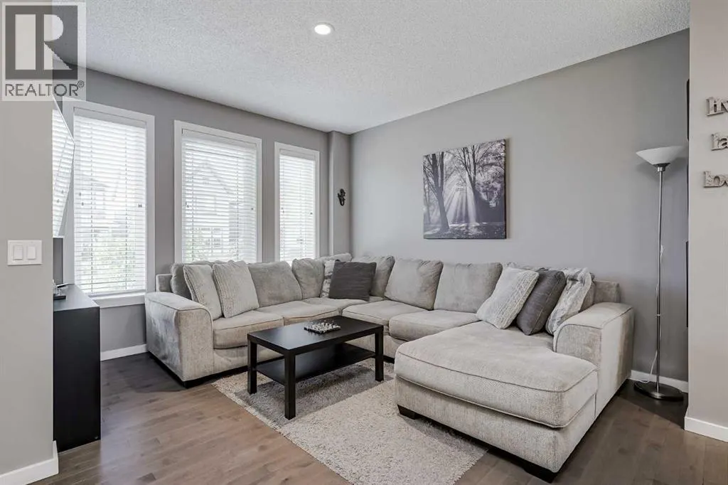 280 Marquis Heights SE