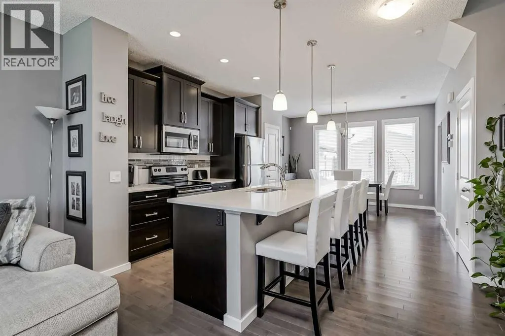 280 Marquis Heights SE