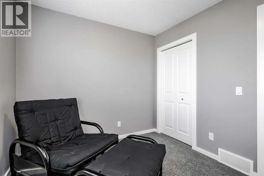 280 Marquis Heights SE