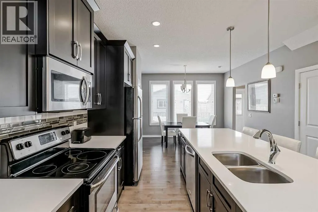280 Marquis Heights SE