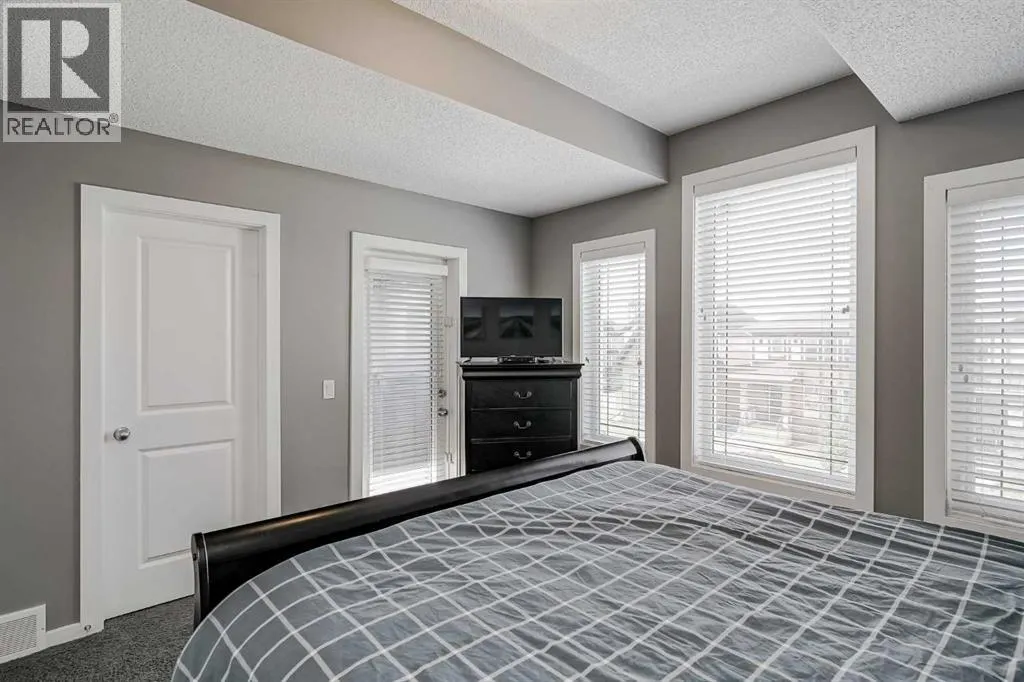 280 Marquis Heights SE