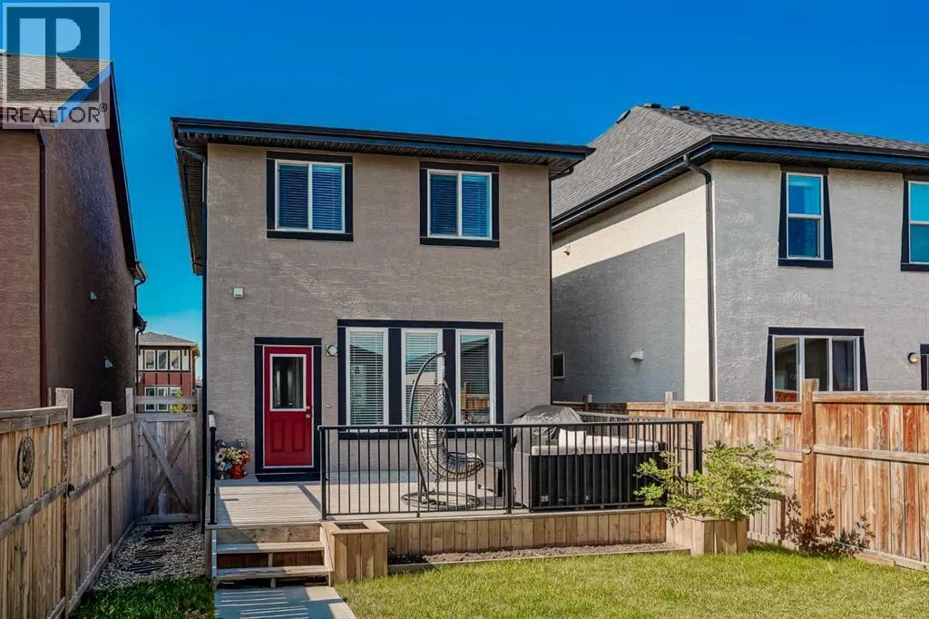 280 Marquis Heights SE