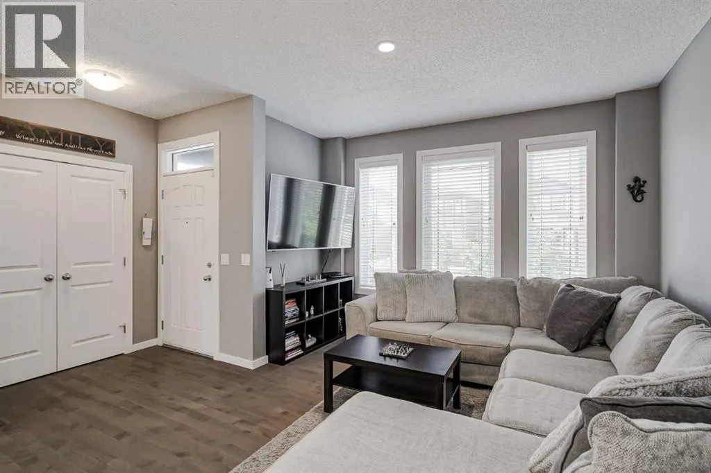 280 Marquis Heights SE