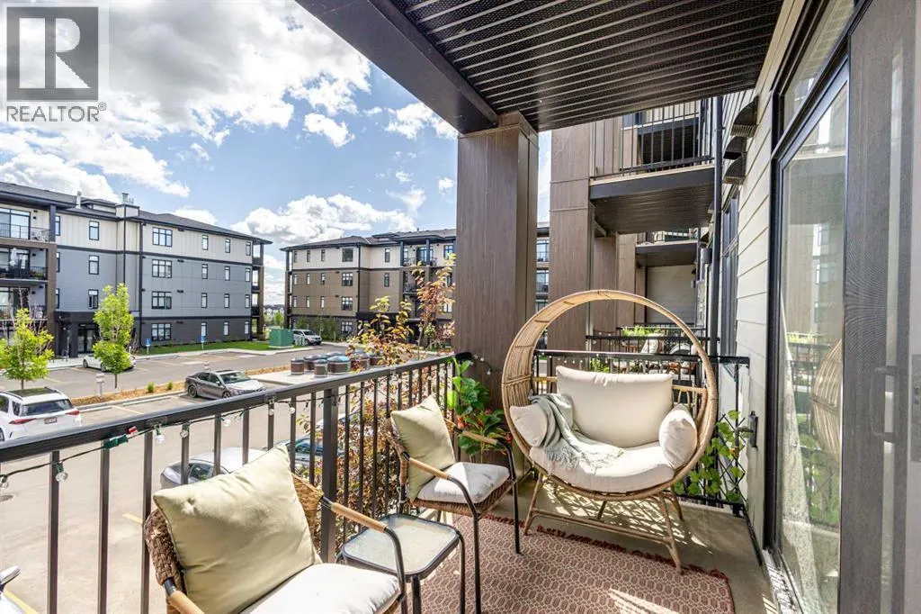 4207, 200 Seton Circle SE