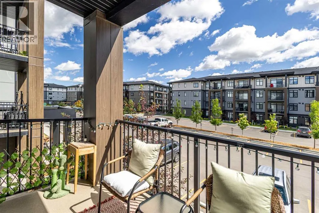 4207, 200 Seton Circle SE