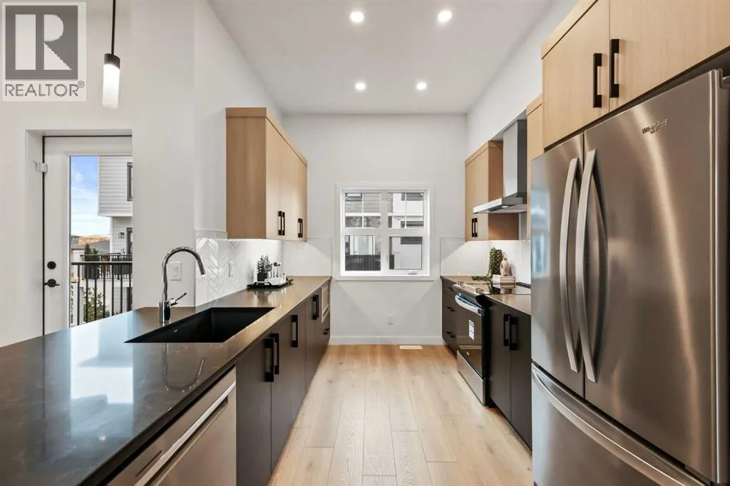 111, 595 Mahogany Road SE